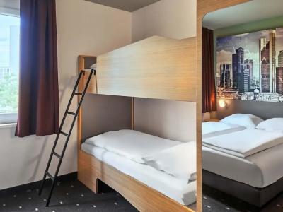 b&b Frankfurt-West - 35