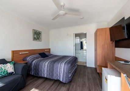 Riviera on Ruthven - 61