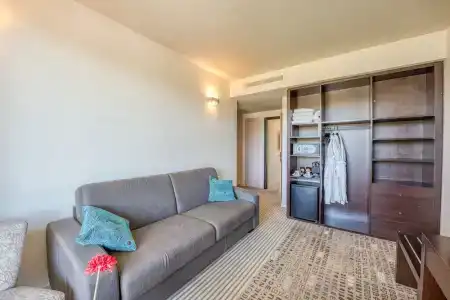 Best Western Plus hôTel De l'Arbois - 127