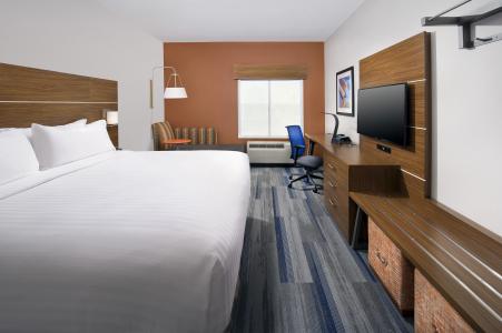 Holiday Inn Express & Suites, an IHG - 1