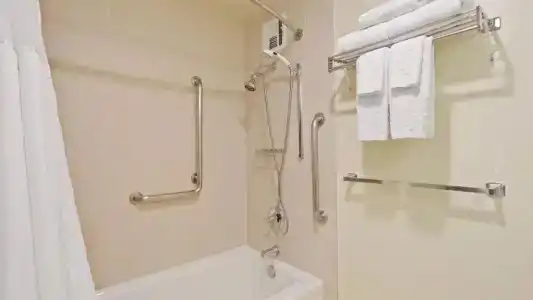 Best Western Plus Bayside Inn - 60