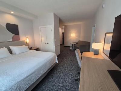 Hilton Garden Inn - 39