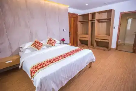Orussey One & Apartment - 130