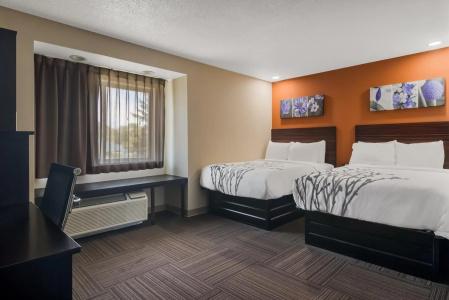 Erie Inn and Suites - 2