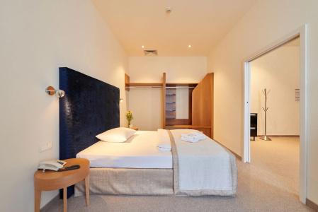 HiLight Suites - 48