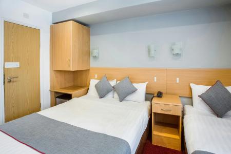 Oyo London Guest House - 6