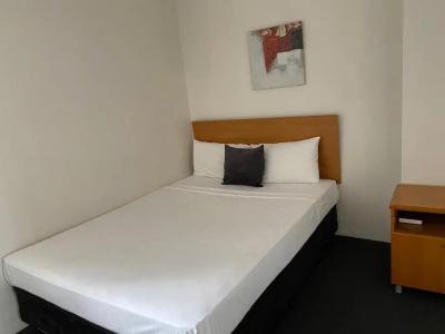 Cosmopolitan & Serviced Apartments - 88
