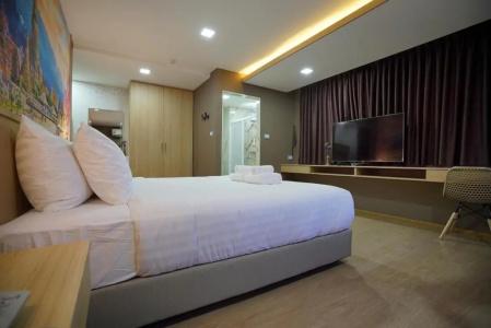 The Qube fifty - 37