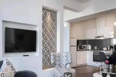 Urban Nest - Suites & - 2