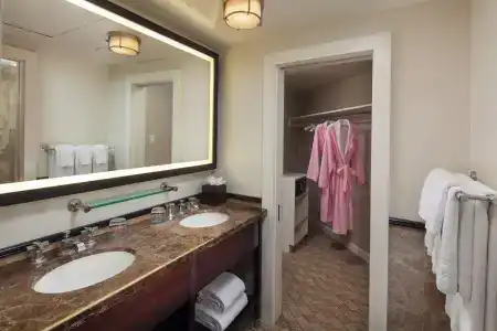 The Royal Hawaiian, A Luxury Collection Resort, Waikiki - 43