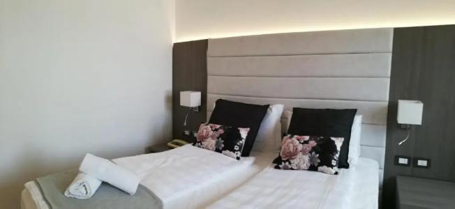 Belvedere - 34