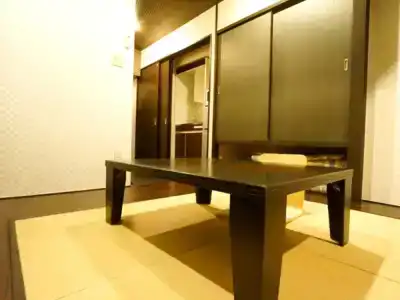 Livemax Esaka - 22