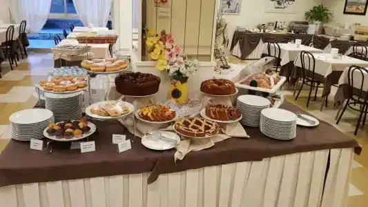Majorca con Ristorante in Centro a Riccione - 10