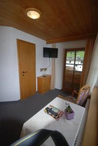 Pension Tirol - 13