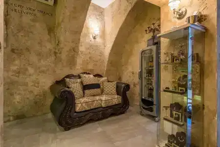 Plaza Marchi Old Town - Mag Quaint & Elegant Boutiques - 18