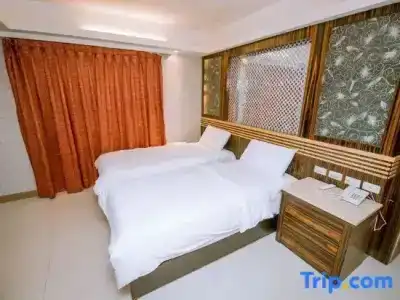 81 Premier Hollywood - SG Clean - 63