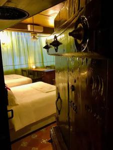 Golden Lotus Bangalore Boutique Suites - 43