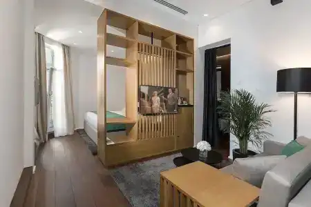 Dominic Smart & Luxury Suites - Parliament - 28