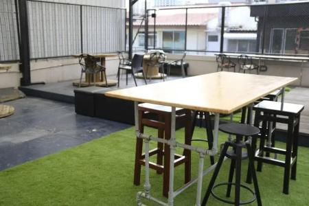 Jellybean The Blocks Hostel Sukhumvit 10 - 12