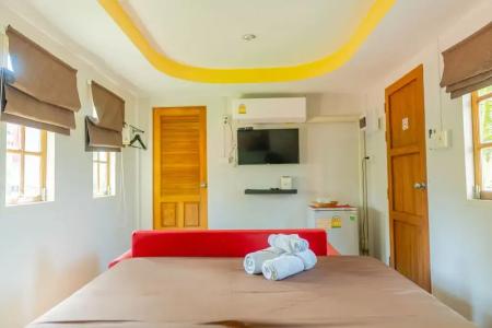 Apinya Resort Bangsaray - 60