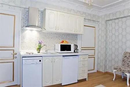 Romantic Mansion - 27