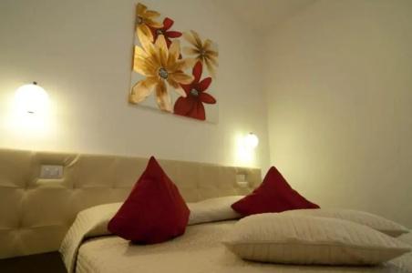 Ara Pacis Inn - 49