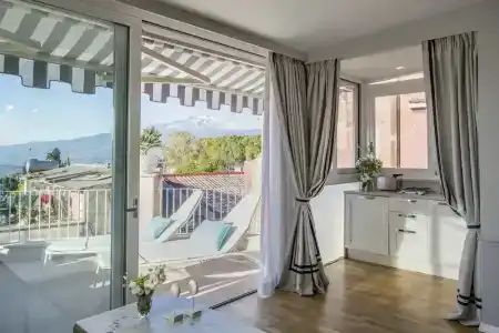 La Malandrina - 75