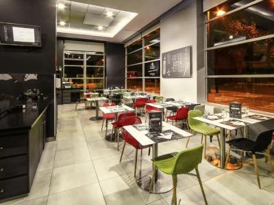 Ibis Providencia - 20