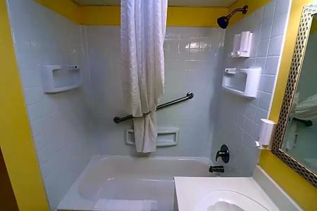 Ocean Key Resort - 32