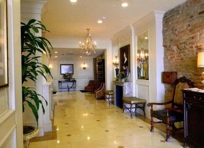 French Market Inn - 1