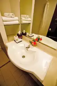 Sinsuvarn Airport Suite - 57