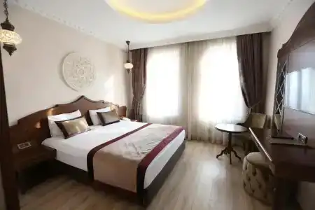 Kaya Ninova - 49