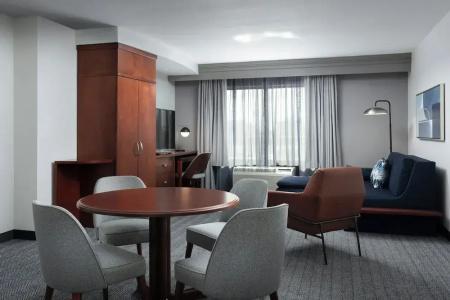 Courtyard by Marriott at Old Town - 81