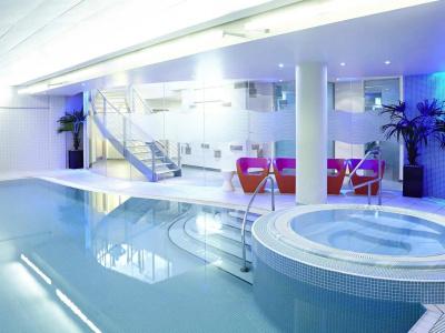 Novotel Edinburgh Centre - 18