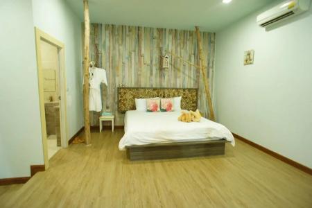 The Hideaway Resort - 3