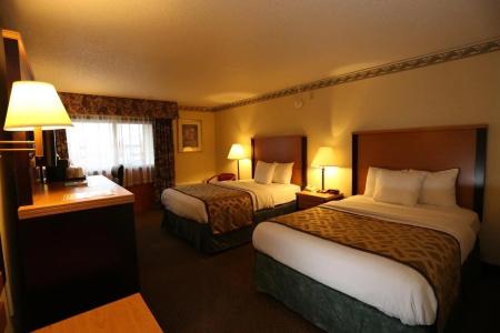 Magnuson Grand North - 5