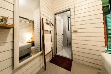 Back Home Backpackers - 37