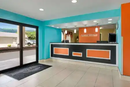 Howard Johnson by Wyndham Lookout Mountain - 2