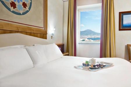 Renaissance Naples Mediterraneo - 89