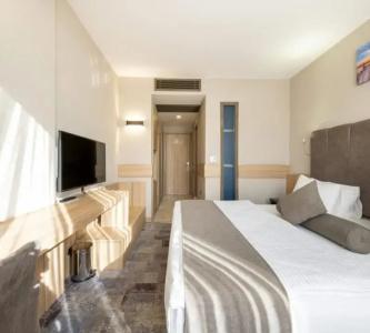 Best Western Plus Center - 34