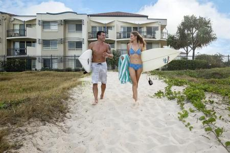 Golden Riviera Absolute Beachfront - 34