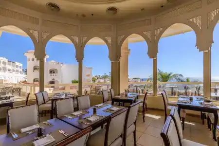 Continental Plaza Aqua Beach - 36