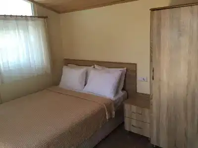 Ten Apart - 2