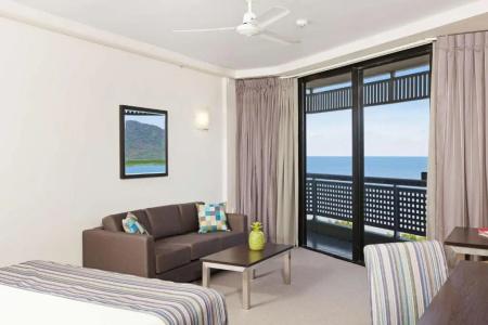 Rydges Esplanade - 93