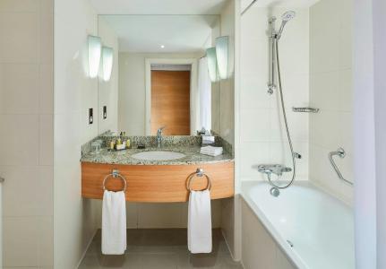 London Marriott Canary Wharf - 40