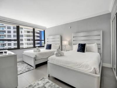 The Alexander All Suites - 292