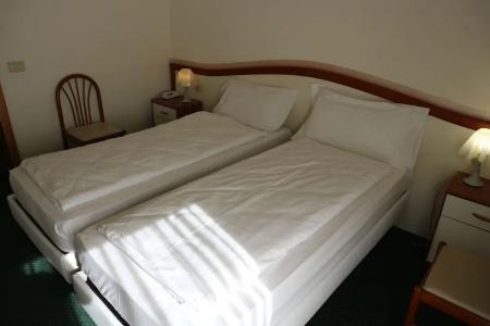Bristol - 25