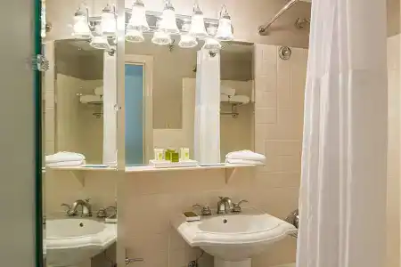 Hilton Netherland Plaza - 8