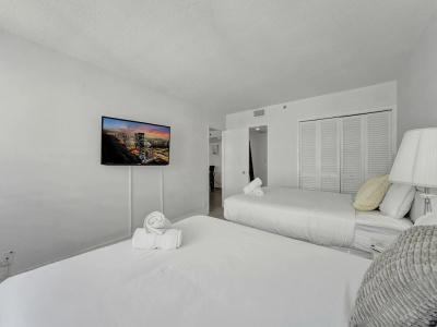 The Alexander All Suites - 165