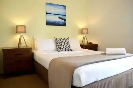 Outrigger Bay - 5